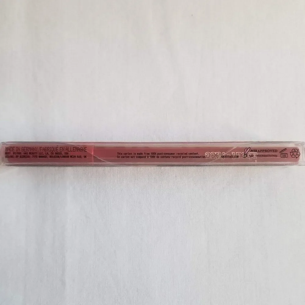 About-Face - Matte Fix Lip Pencil in Talking Backwards